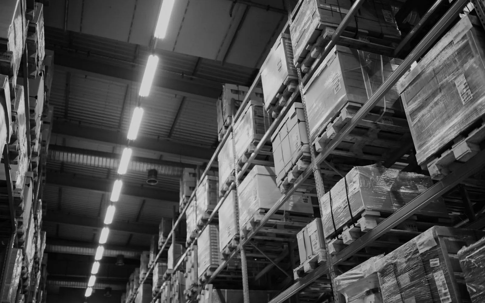 Cloud migration to a hybrid AWS–Azure environment enabling seamless multi-cloud operations